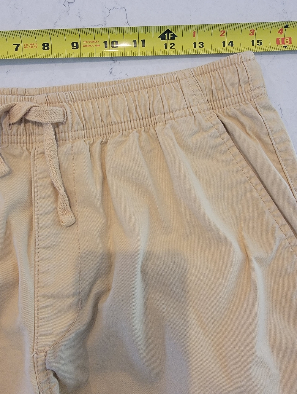 Old Navy Built-In Flex Jogger Shorts butter Yellow Mens Small summer - Picture 5 of 9